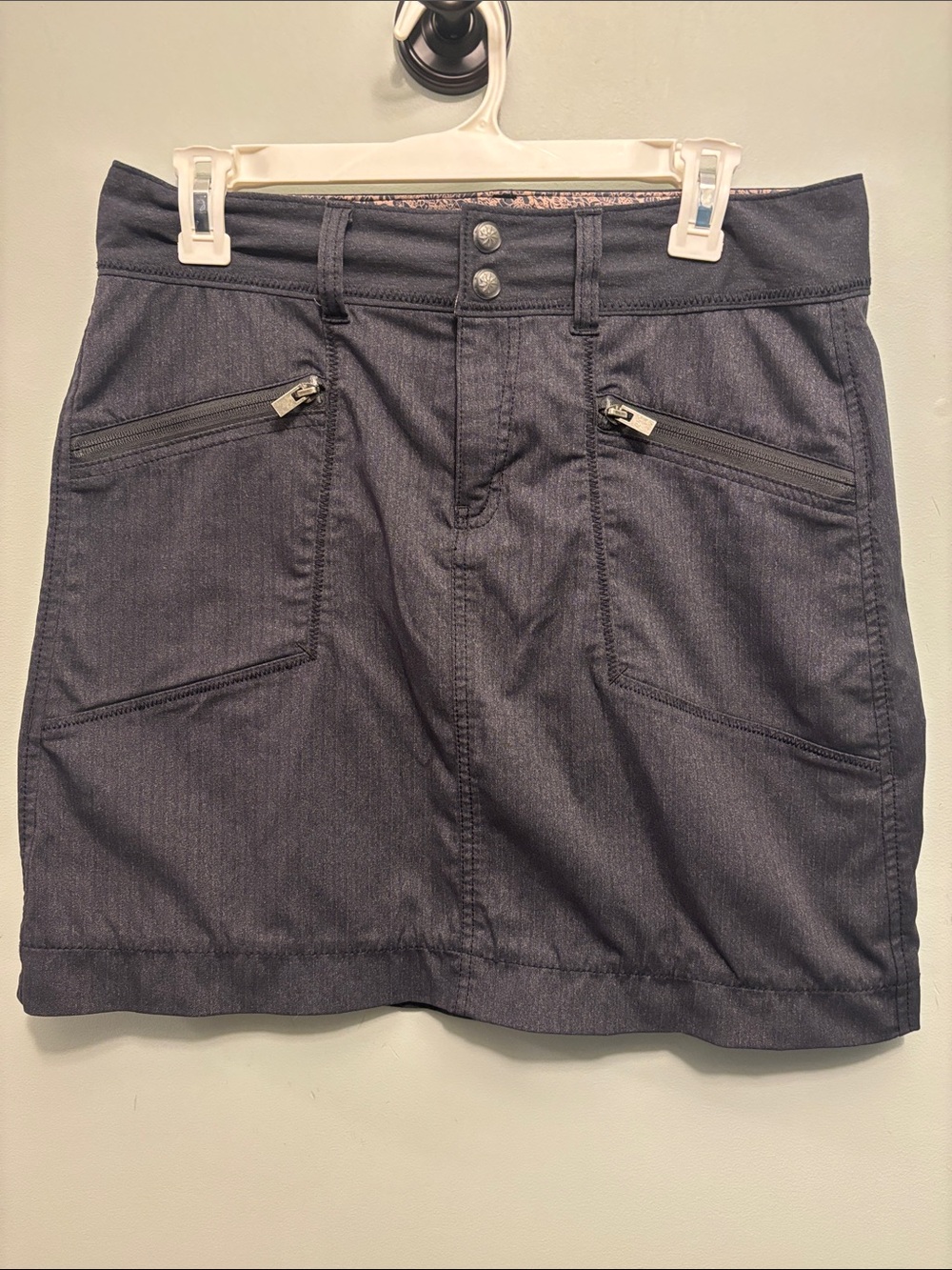 Athleta Passage Skirt- Charcoal Size 6 EUC